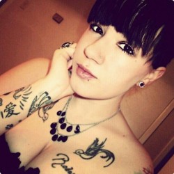 hot-tattooed-girls:  Reblog the “LOVE”