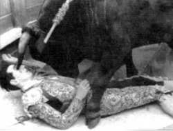 historium:  Manuel Granero Valls being fatally gored by a bull during a bullfight in Madrid, Spain, May 7, 1922