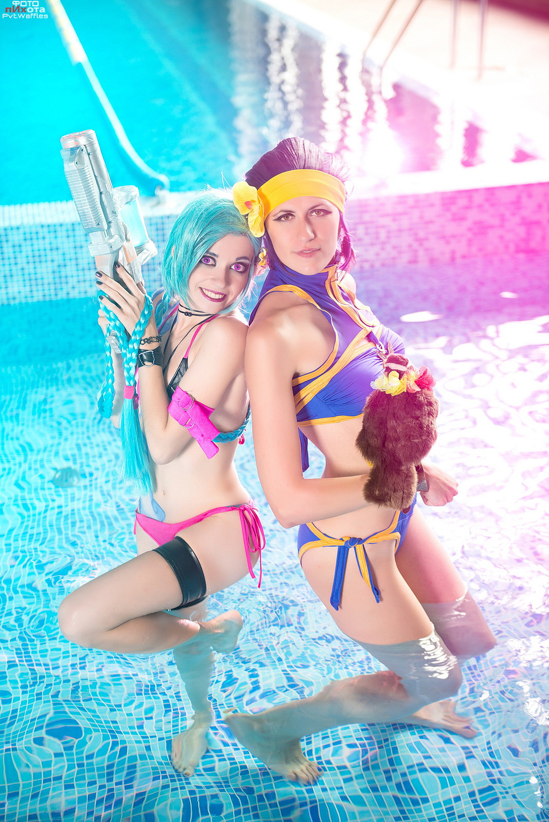 league-of-legends-sexy-girls:  Pool Party