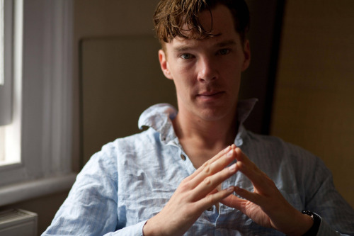 nixxie-fic:Benedict Cumberbatch Photoshoot by Matt Humphrey -Managed to find the middle picture in r