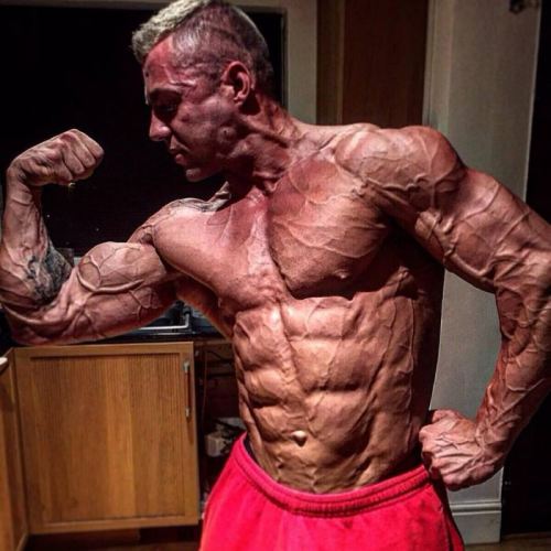 lovvascularity:  sannong:  Eliot Page - Fuckity fuck fuck! Need to find more of this man! So much gorgeous, paper thin, nasty as hell veinage. YES! I want to see him try and pinch even the slightest fold of skin, show how insanely thin it is, all the