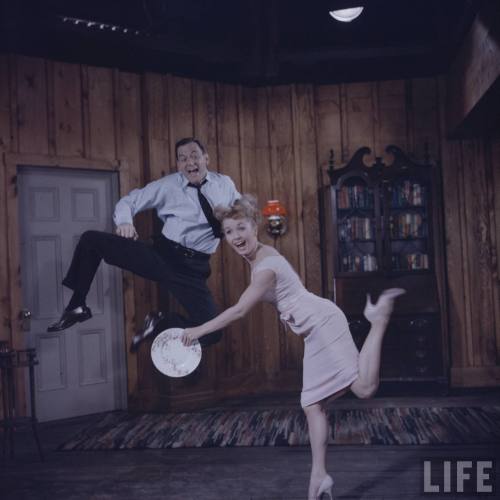 Tony Randall and Debbie Reynolds in The Mating Game(Allan Grant. 1959?)