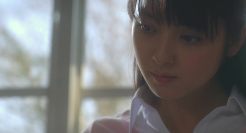 Juon: Owari no Hajimari (2014) (1/2)Yui (Sasaki Nozomi) is a new teacher. But one of her students, T