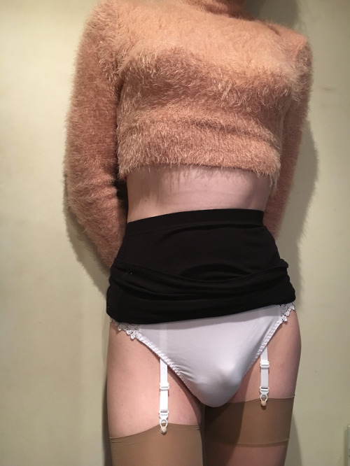 partiesfor:Aspiring sissy office girl Xx kik me @ forparties Xx