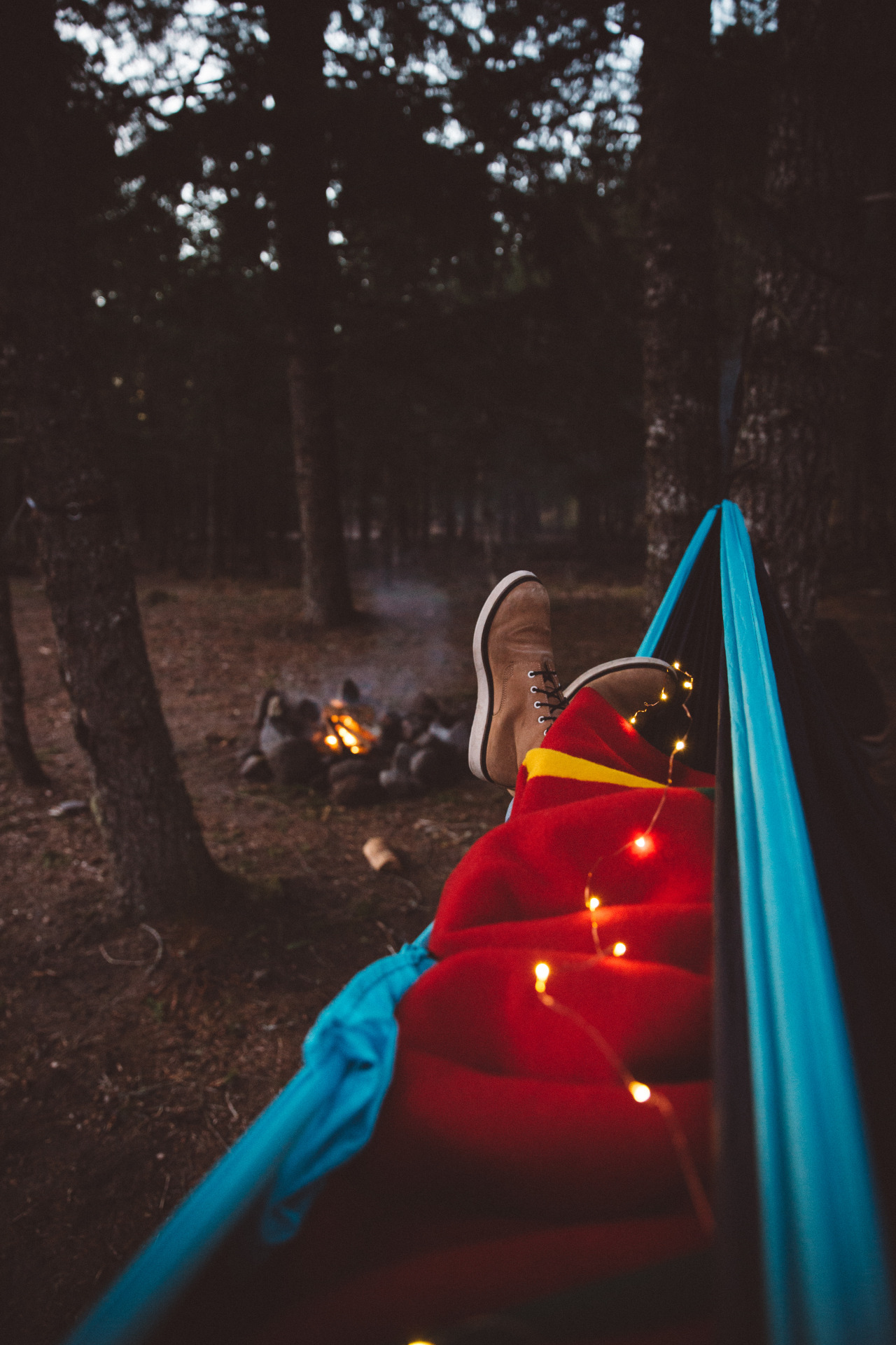 samelkinsphoto:  Last minute bonfire along the river