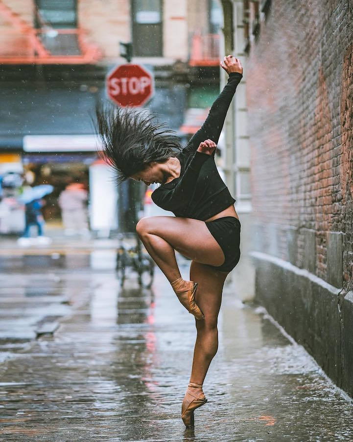 mymodernmet:  Breathtaking Portraits Capture Ballet’s Finest Dancing on the Streets