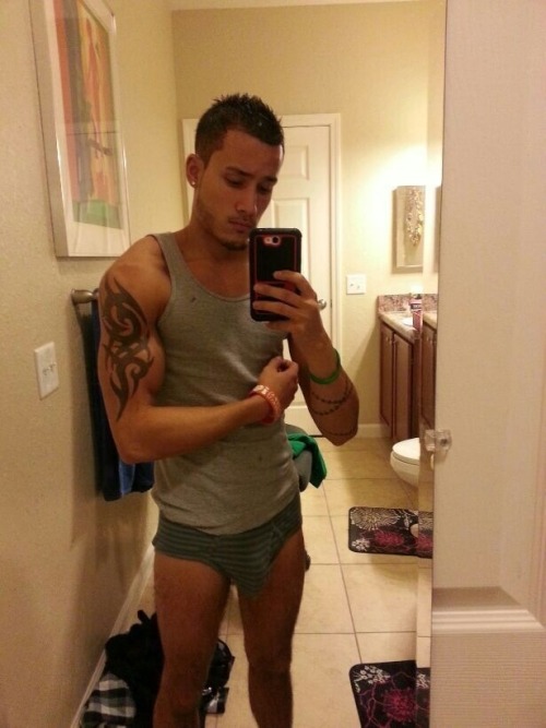 brodays:  Hot Self Pic Studs! Hundreds Of Dudes Added Daily! http://brodays.tumblr.com/  Is just doesn’t get any better ! ;)