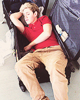 glossyma:      Niall + lying down     