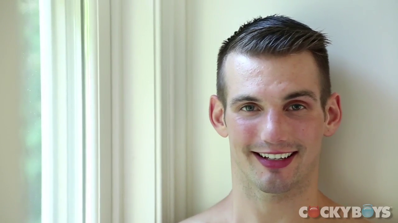 shelikeshairbands:  True confession time: Chris Harder is not my type. Love his blog.