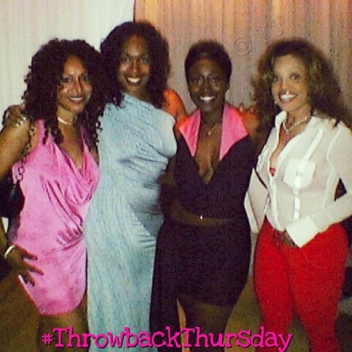 Sooooo it’s #ThrowbackThursday again huh?? Well check out dis joint from the #ESPYs with my girls @sybilrenee, Venita & @emilydsutton (hey Em, what year was this?) #GirlsNightOut #LALife #HotChicks #SheDidThat #Stunners #Dimes #RealWomenLoveSports...