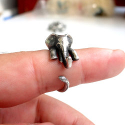 ringscollection:  Elephant Ring, Animal Ring,
