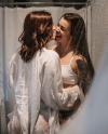Sex lesbiankisses:victoriapippo pictures