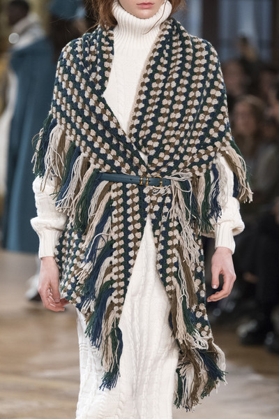 fashion-runways:DAKS at London Fashion Week Fall 2020if you want to support this blog consider donat