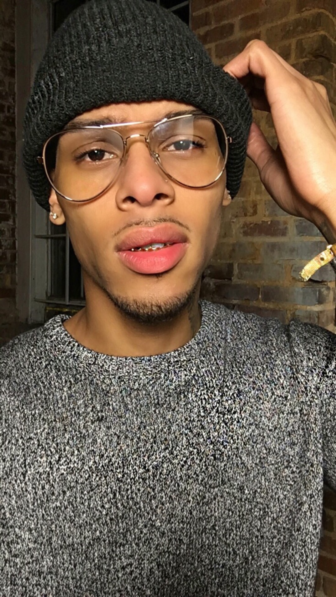 est199o:  Winter 💂🏽  ❤️