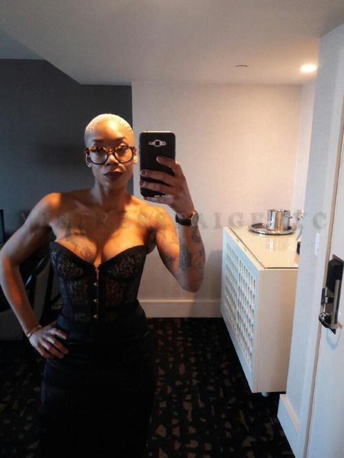 black-woman-dominating-white-man:Goddess Mistress Paige
