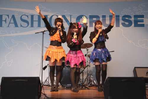 T-princess2014.05.05　Smile Eyes Music Live(ニューポートひたちなか「ファッションクルーズ」)