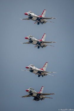 eyestothe-skies:  USAF Thunderbirds 