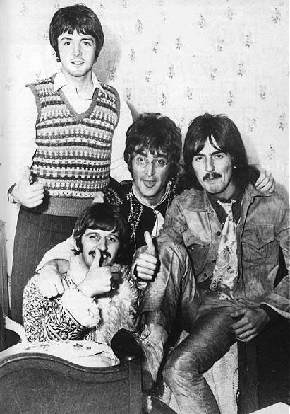 the-cosmic-empire:The Beatles in a hotel room at the Royal Hotel in Teignmouth, Devon during the fil