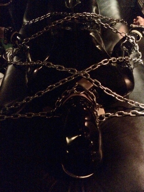 jasonduress:  Fun session with my gimp  porn pictures