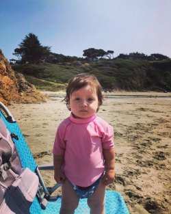 Quite possibly one of my all time favorite pictures of Luna, our mini nature nymph. Eeeeeee. #mendocino #california #northcoast #2019 ❤️🧚🏼‍♀️🧚🏻‍♂️👼🏼 (at Mendocino, California) https://www.instagram.com/p/BzwvkREAKws/?igshid=v2vayzr2iejb