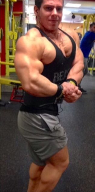 beautifulyoungmuscle: Chris Pascarella: fireplug musclethug