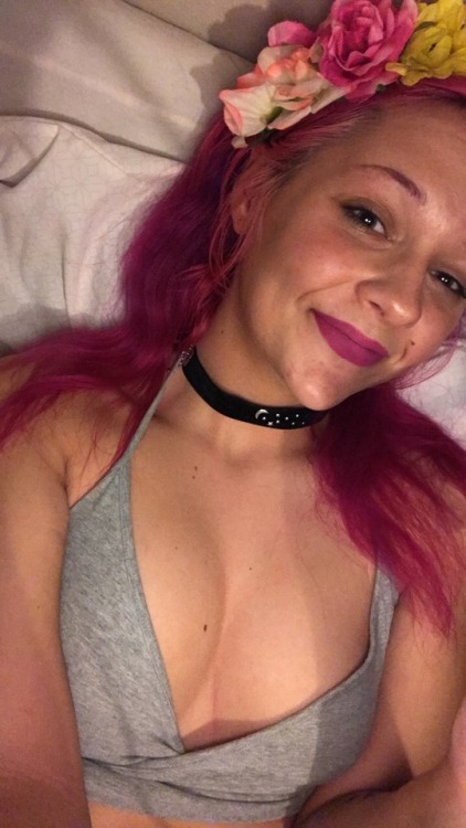 ddyslittlemonster666: Reblog &amp; follow for a FREE gif (message me and tell me you’ve re