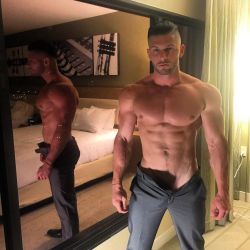 musclehank:  musclehunkymen:  After-work, seductive muscle.  Fuck, let’s fuck bro