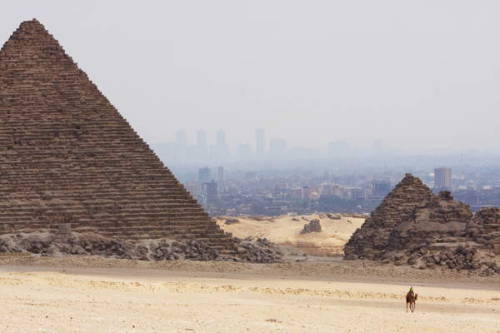 Pyramid of Menkaure (Mycerinus) and Queen&rsquo;s Pyramids, Giza