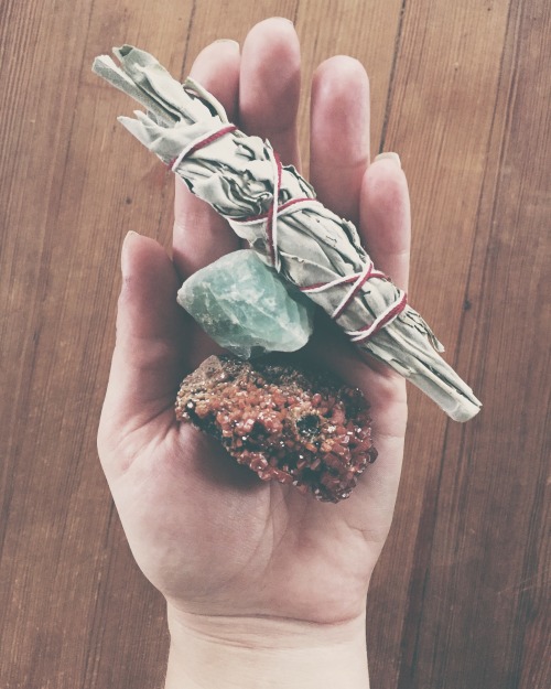 New goodies.. Green Calcite & Vanadinite