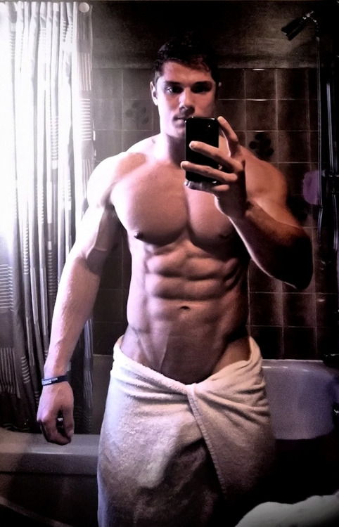 vsmx:    MuscleVision Archive: http://vsmx.tumblr.com/archive   