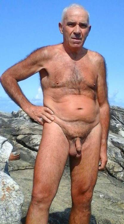 saintpola:  Buen gsllego.lugo.spain.bixesual.nudist.