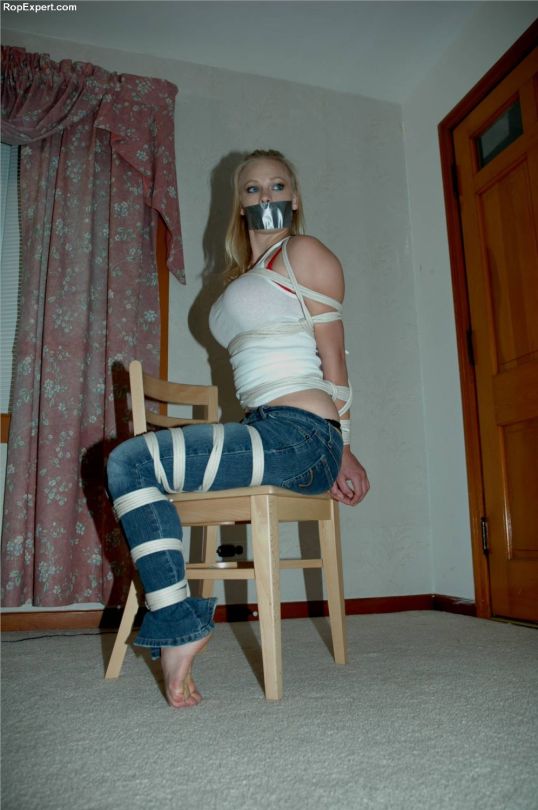 Porn photo bondagehedgehog:Ginger Monroe