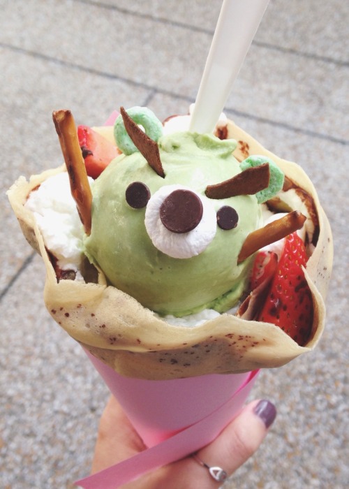 chickabiddy:
“lovely little crepe i had the other day ^^
”