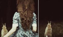 Tuoduorrrr:  Alice Vintage - Dark - Grungy Blog Laura Makabresku Photography 