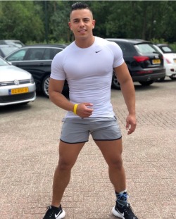 WORKOUT GEAR