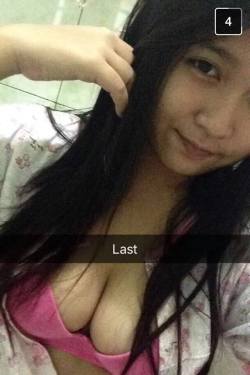 nuruliman890:  pervertedxyz-new:  seperti biasa, sajian saya selalu koleksi besar. teruskan follow! REBLOG dan LIKE.  Wow