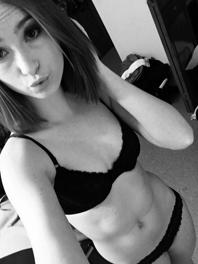 daddyslittlebrat423:  Dressed in black cause im gonna be daddys big girl today. ❤️