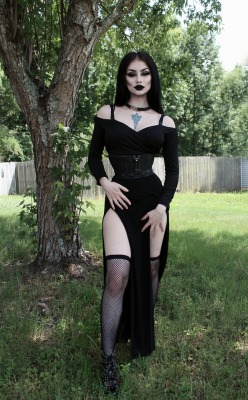 theblackmetalbarbie:  I apologize for not being very active! Haha. I completely forgot I had a tumblr :P If you want to see more of me, just follow my instagram @theblackmetalbarbie! As always, stay batty! XxxZoie 