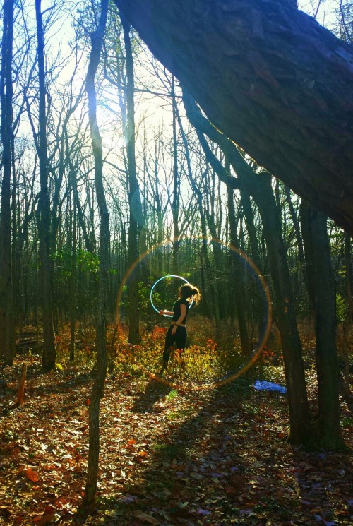 barefootawareness:   Today I hooped in the woods and watched the plants blow in the wind. Today was bliss 