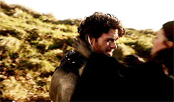 irobbstark:  “If there was anyone who knew what the love of a family truly meant, it was the Starks.”  