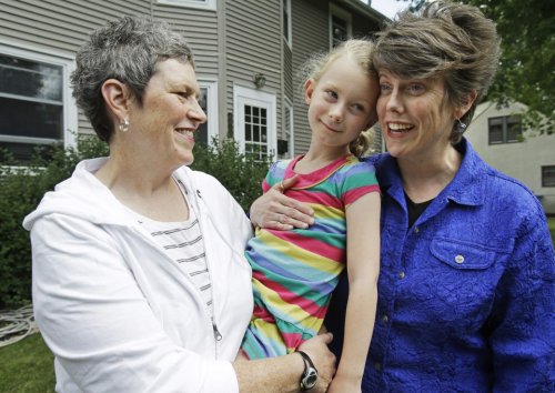 believe-out-loud:Gay couples choosing whether to re-celebrate vows Rev. Rebecca Voelkel, Program D