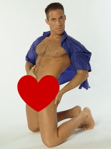 Click here to see the NSFW original of Logan Reed)