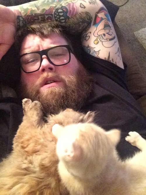 badassesandbeards:  thelousy1995:  Snuggle buddies  Snuggle kitties.