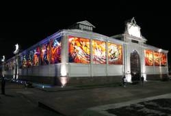 Invite the light  (Cosmovitral in Toluca,