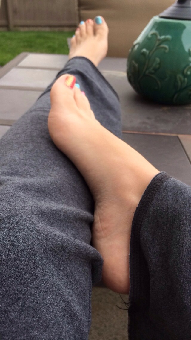 hornynurse32:  ☁️Relaxing and reading. Nothing like a good book to help you escape