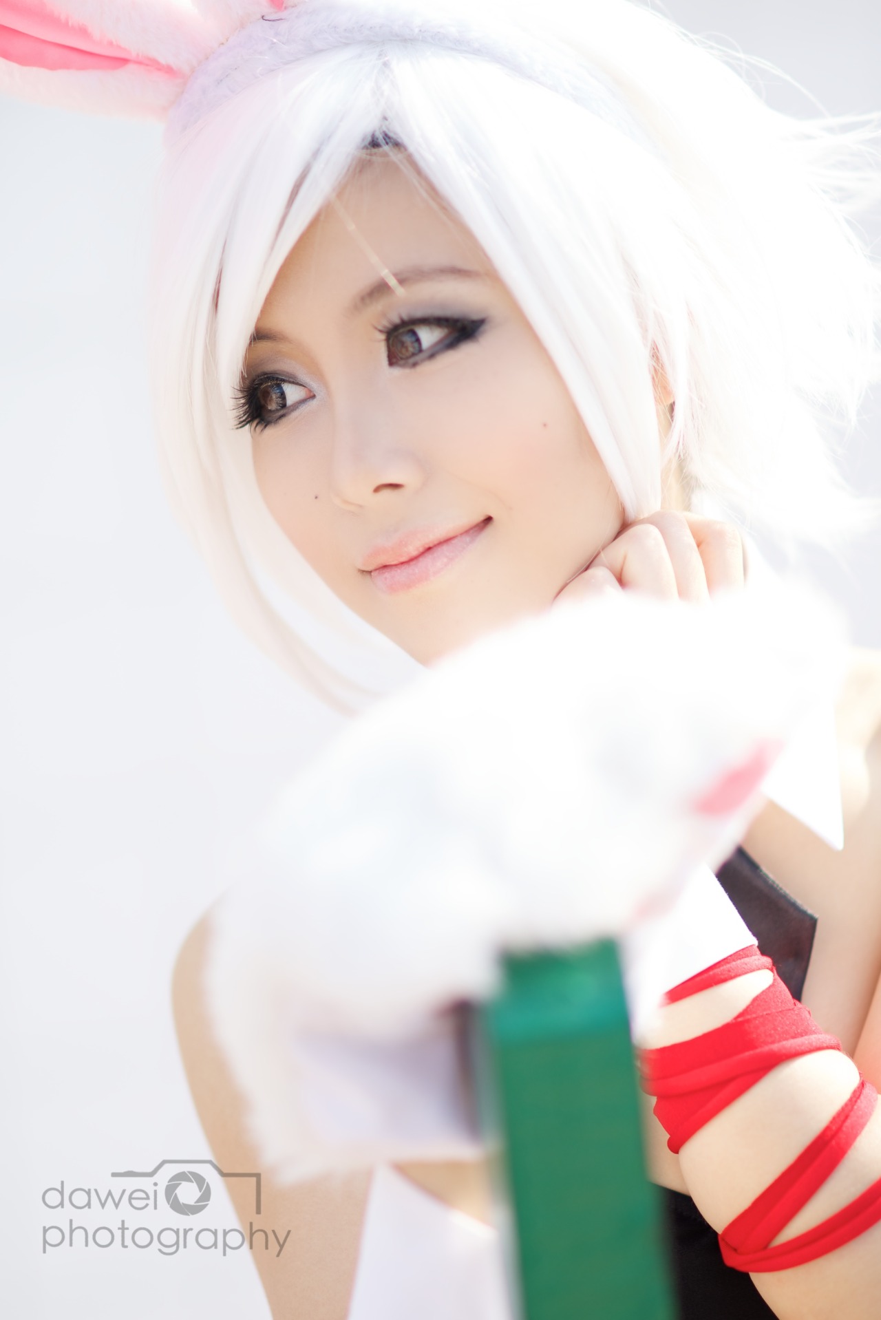 miyuki-cosplay:  Battle Bunny Riven by Miyuki Cosplay Photography: Dawei 