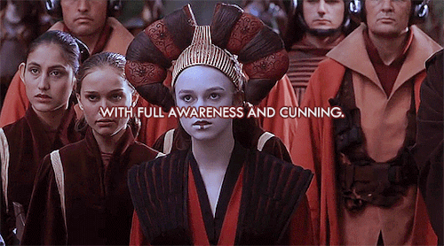 darlingkenobi:leiasbluelightsaber:The reams of fabric and elaborate headpieces could be dismissed as