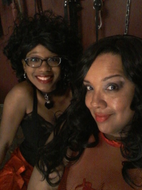 msmadyson:  Just starting to play with @erotique-sighs on kinkLive.com stop in an start playing  adorable