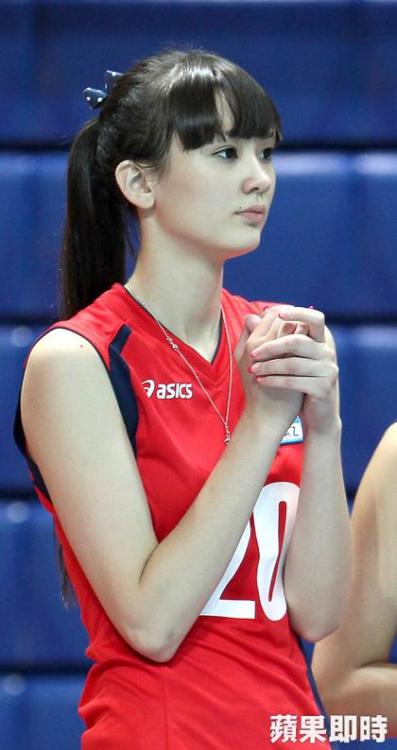 Porn photo lelouch-vi-britannia11:  Kazak voleybolcu