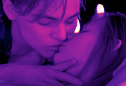 fohk:   “Thus with a kiss I die” Romeo + Juliet (1996)Baz Luhrmann 